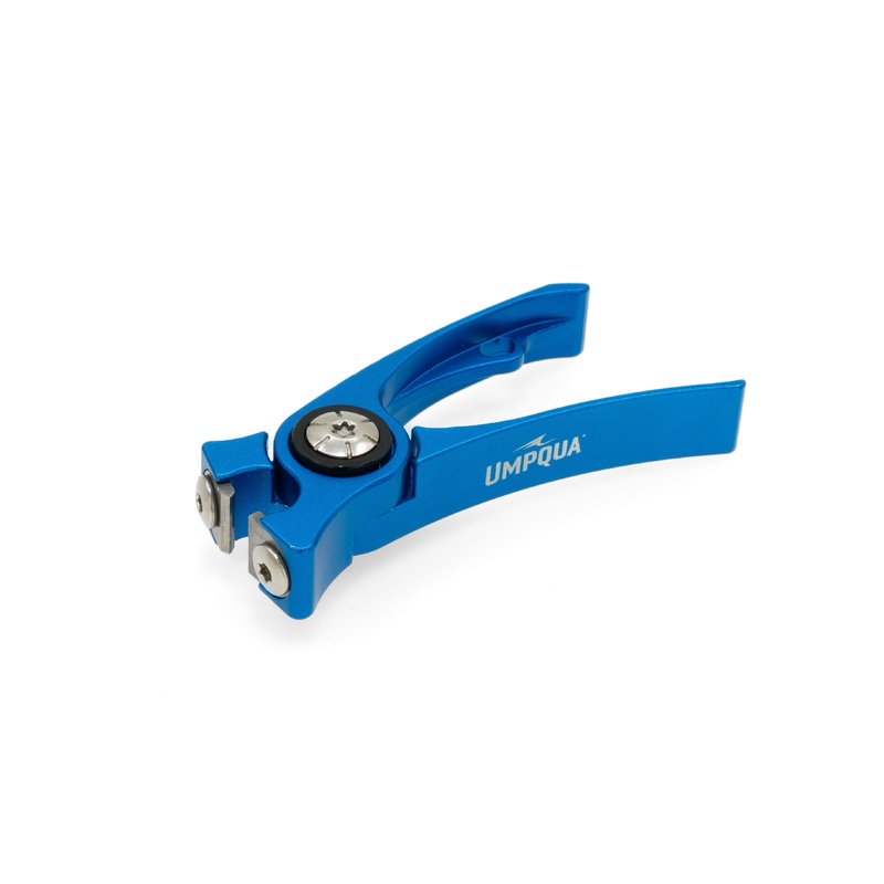 Umpqua RiverRun Nipper with Lanyard