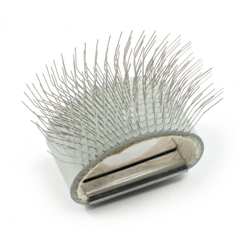 Hareline Finger Dubbing Brush