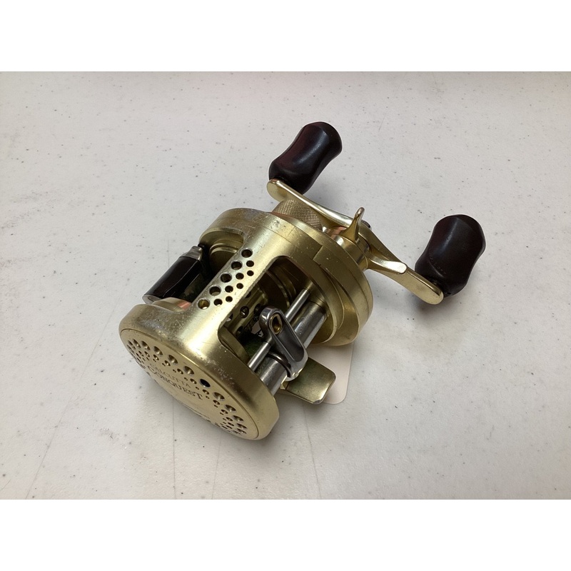 Shimano Calcutta Conquest 101A 5.6:1 LH - Used Casting Reel - Fair Condition