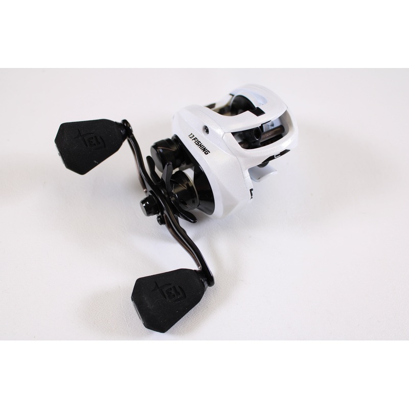 13 Fishing Concept C Gen II C2-8.3-RH 8.3:1 RH - Used Casting Reel - Excellent Condition