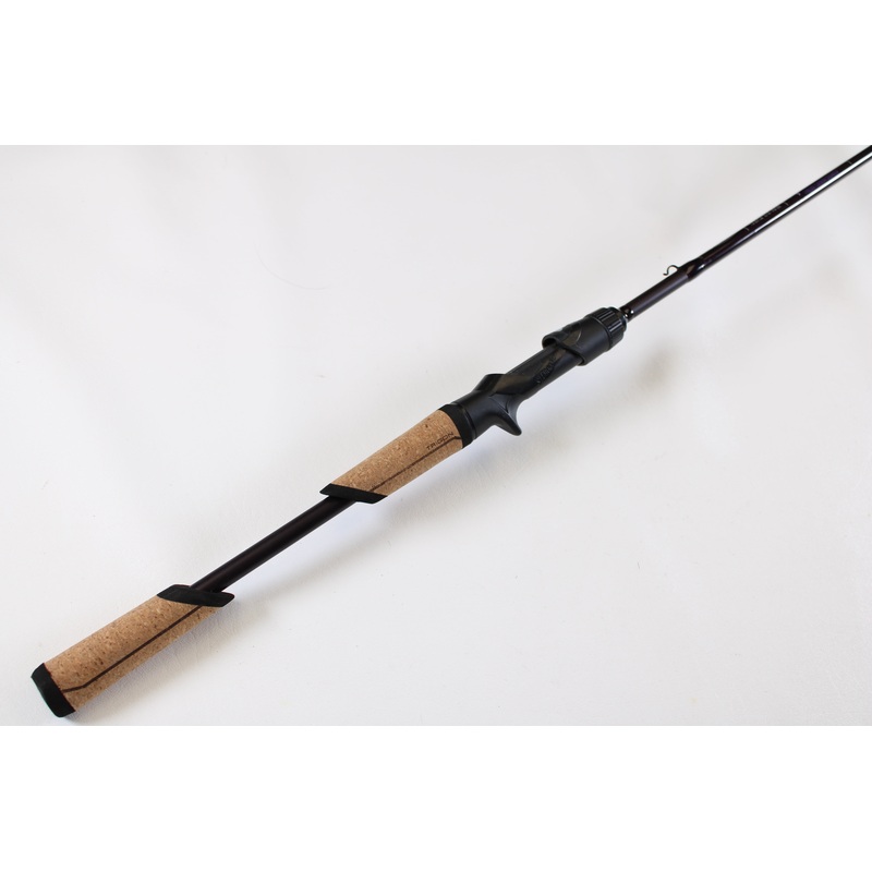 St. Croix Mojo Bass JOC72MHMF Finesse Carbon Cranker 7'2" Medium Heavy - Used Casting Rod - Excellent Condition